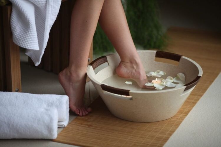 Folk medicine for fungus treatment